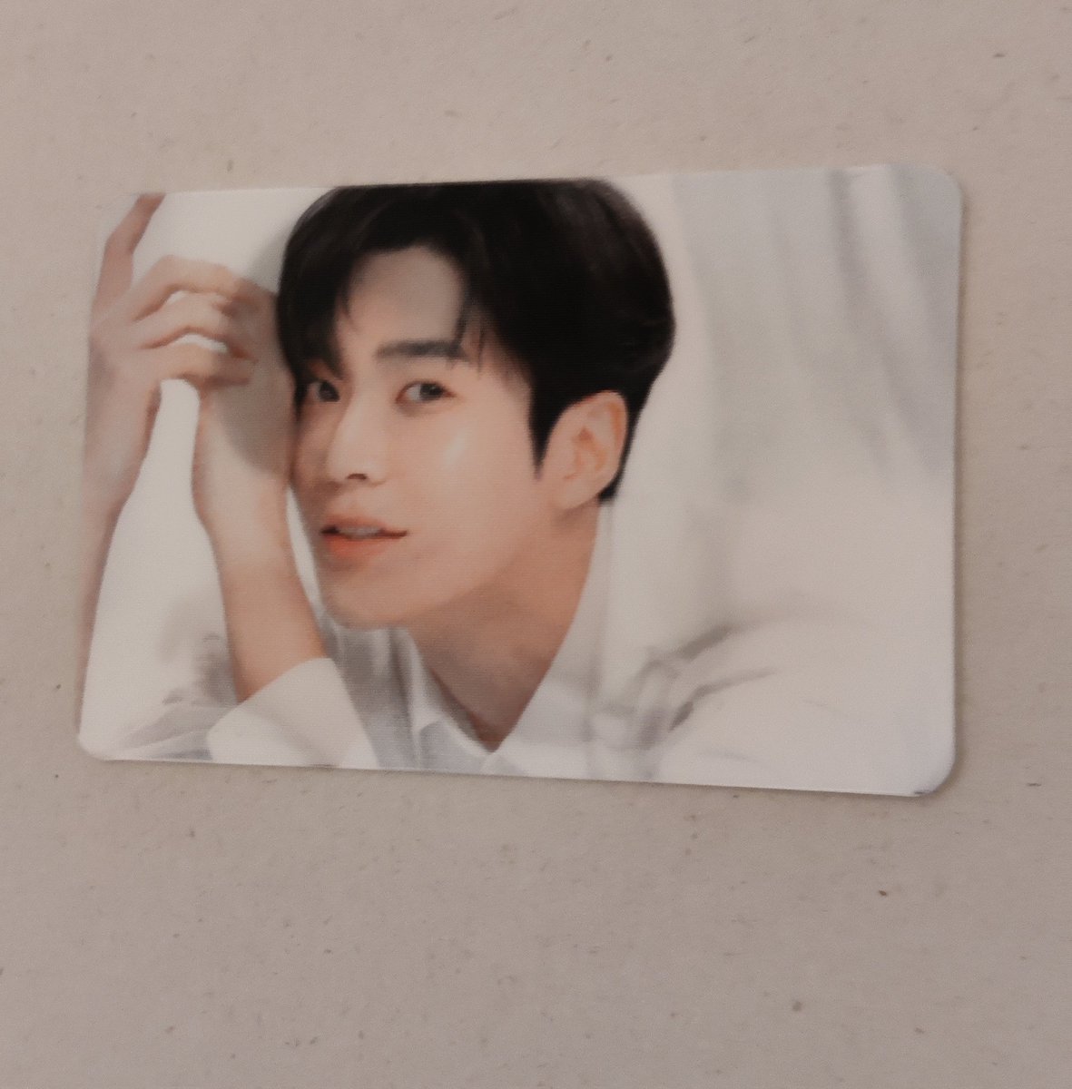 fantasy90_'s tweet photo. WTS 
Rowoon Klavuu Lenticular ~

QYOP https://t.co/oshlGH1qrN