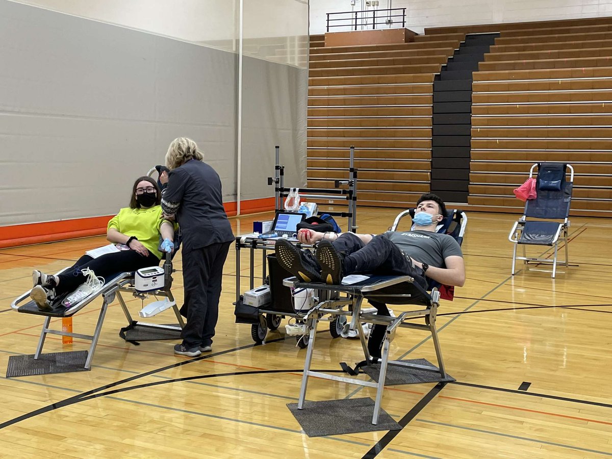 ScrubsClubJHHS's tweet photo. THANK YOU, THANK YOU, THANK YOU to everyone that showed up for our blood drive. So many lives will be saved because of our incredible Hersey family! @HerseyHuskies https://t.co/Ldl7gAuEga