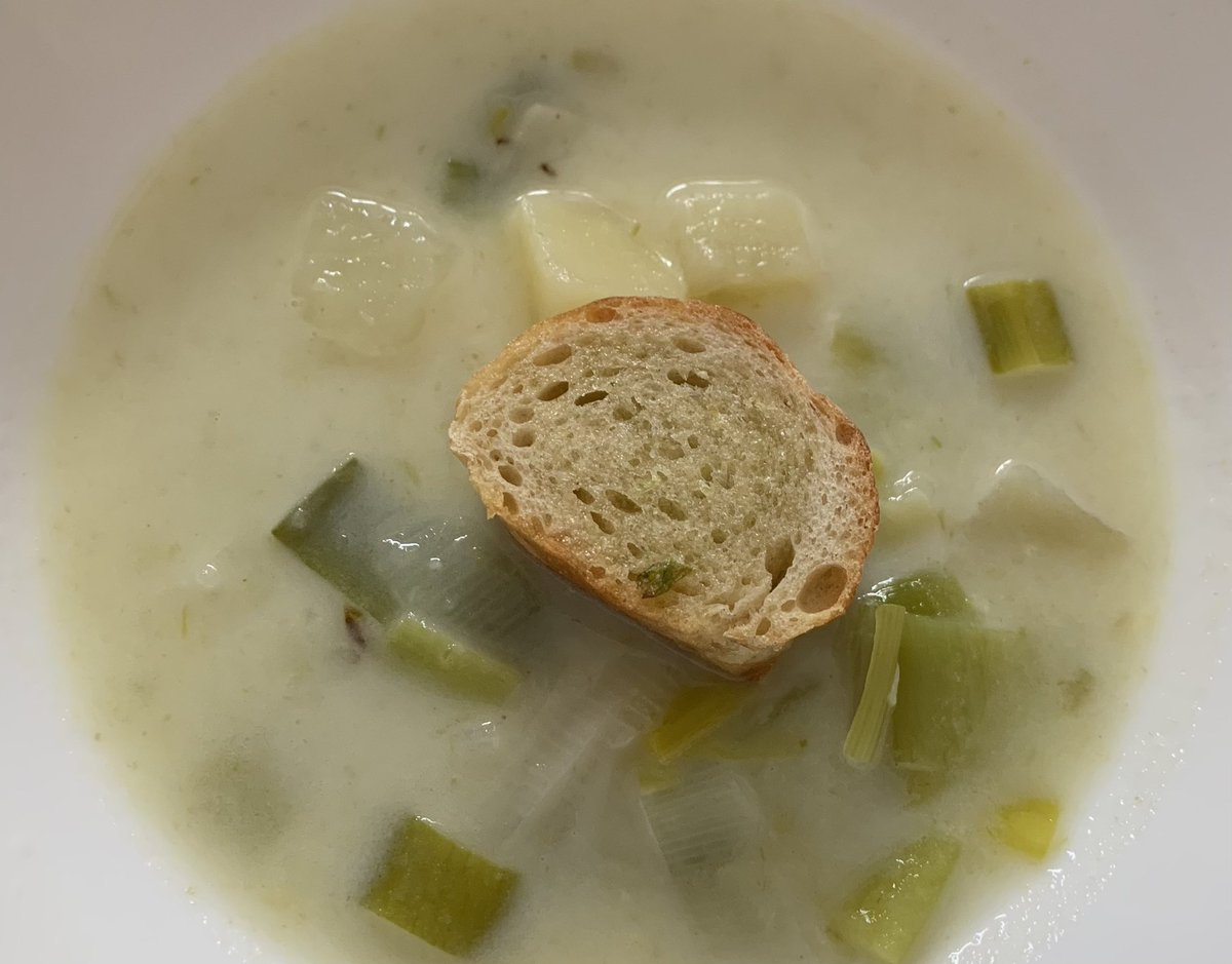Classic potato leek soup for lunch. We need comfort food today as public health measures are happily abandoned by you know who. https://t.co/akIXPX82tO