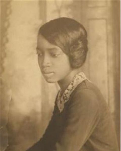PaulQuinn1872's tweet photo. In a time when public libraries were not always accessible to African American students, former Paul Quinn teacher Hazel Bernice Harvey Peace would check out books to prepare her students.
Our teachers are committed to #WEOverMe. Via #THSA https://t.co/9GlvN7oU6o. https://t.co/duoJj3oFJj