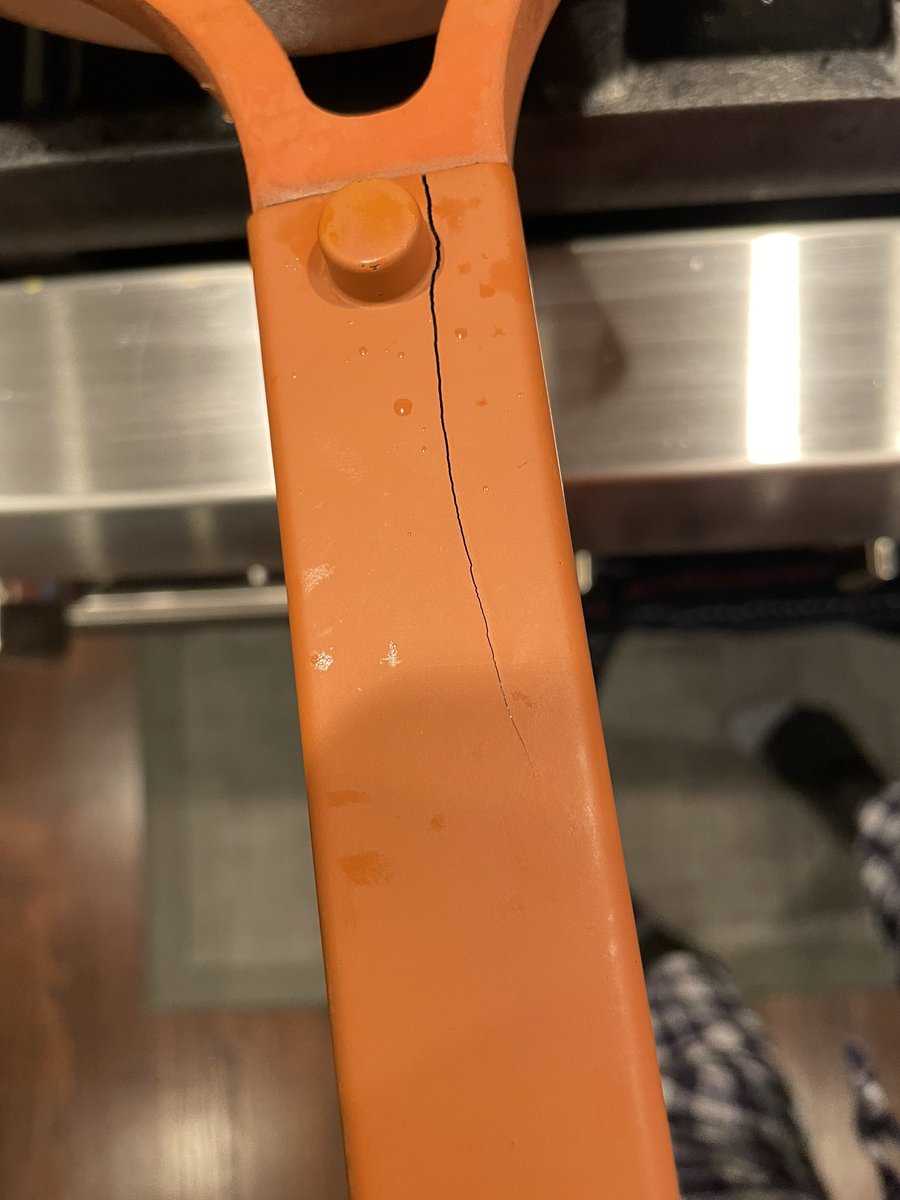 hasansiddique's tweet photo. @ourplace what is the policy for fixing something like this? Have had the pan for less than 12 months https://t.co/bRvFZXxZWy