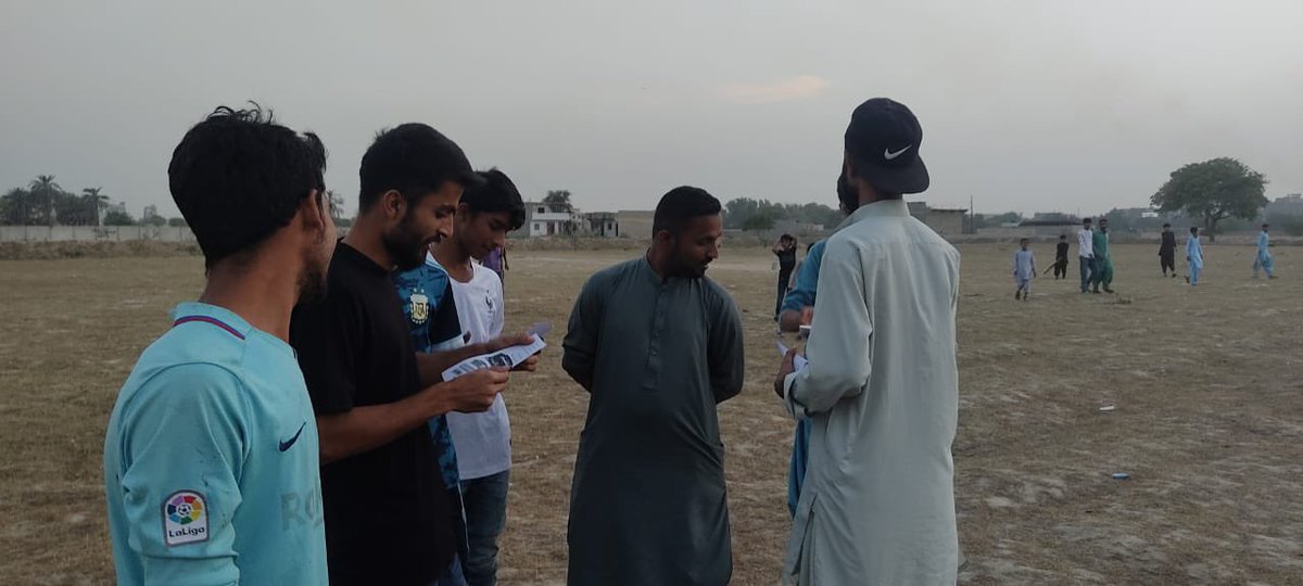 PYAKarachi's tweet photo. آج پروگریسو یوتھ الائنس (شرافی گوٹھ) کے کامریڈز نے 11 مارچ، بروز جمعہ، کو سندھ بوائز سکاؤٹ آڈیٹوریم میں ہونے والے عظیم ”طلبہ کانفرنس: طلبہ یونین کی بحالی اور انقلابی سیاست“ کی شرافی گوٹھ میں بھرپور کمپئین کی.
#TalbaConference2022 #AnnounceStudentsUnionElections https://t.co/PI2dhuOFGp