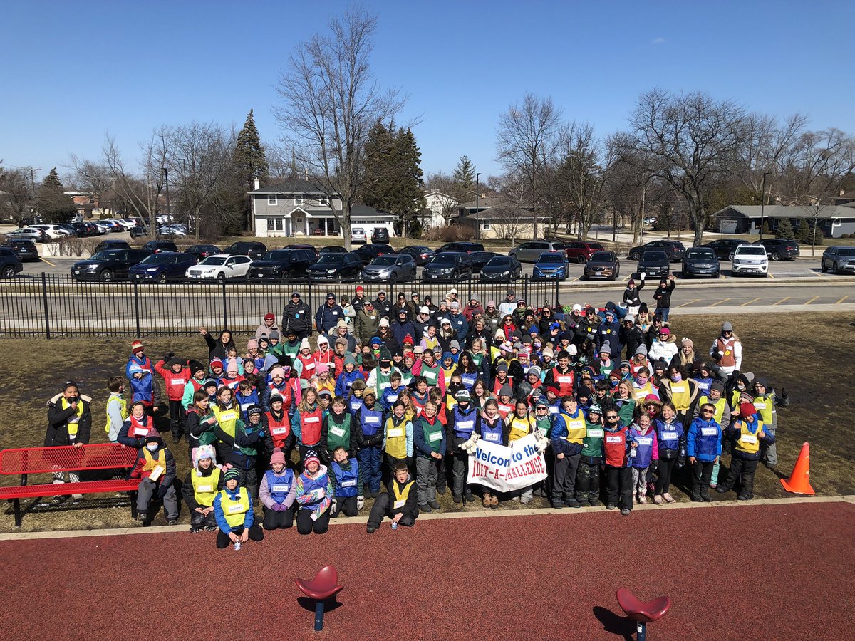 AHSD25Olive's tweet photo. Thank you to our parent volunteers for all of your help today! Our students had an amazing morning! #iditachallenge https://t.co/EjAlKmCMgv