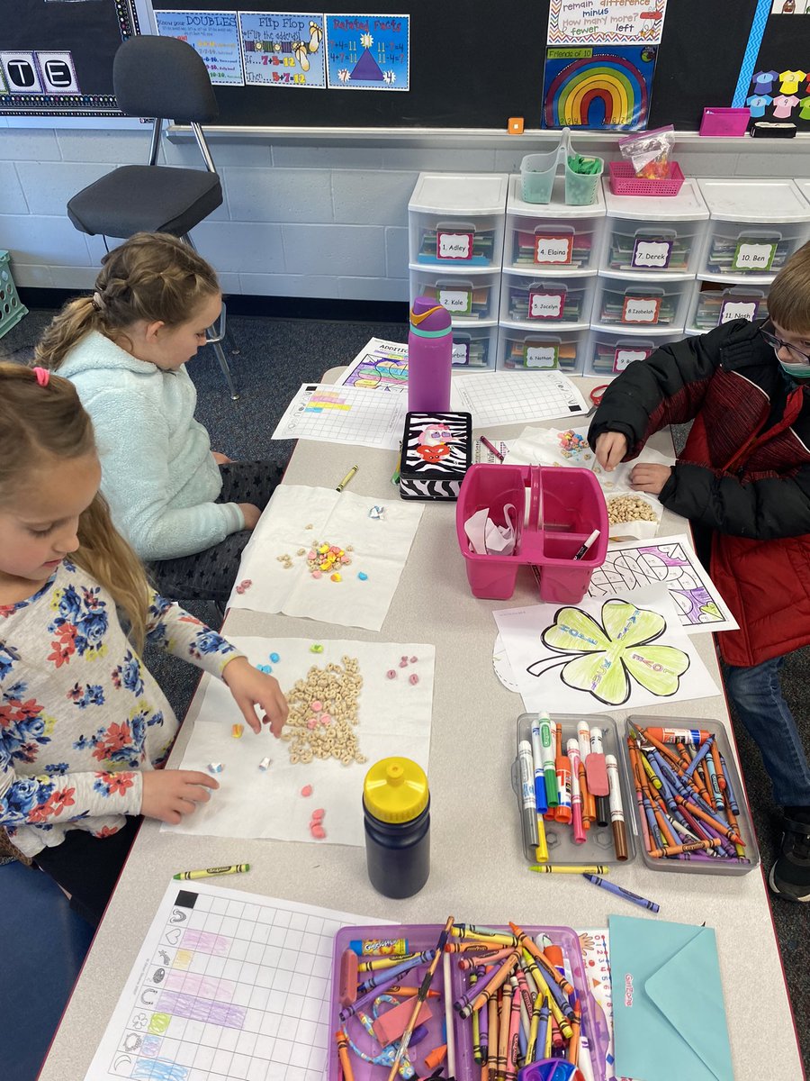 EmilyList7's tweet photo. We enjoyed our fun little math activity today with Lucky Charms! 🌈🍀 @USD449 https://t.co/JZsVq97eRX