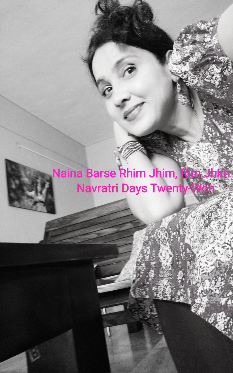VandanaMegastar's tweet photo. @Sanani22 @chandanas @MockingBird2K @ChinmayeegG Pleasure, and I shared my favourite songs on all nine days. It was great fun!? Maa ki jai ho 🙏 #MemoryRefresh #Recall #Thanks #OldMelodies #CloseToHeart ❤️ https://t.co/eCniLvdKSG