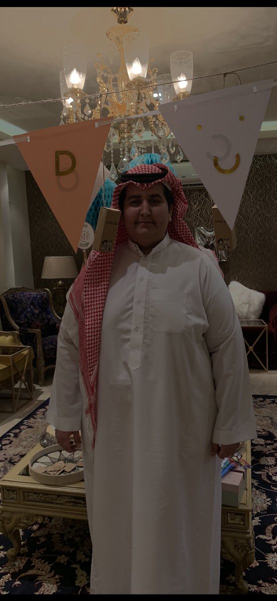 5neq5's tweet photo. الحمدلله اليوم تميت عامي الاول من عمليتي يا ربي لك الحمد والشكر حياتي تغيرت ١٨٠ درجه تغيرت نفسيا وشخصيا للافضل وهذا بفضل من ربي ❤️                  قبل العمليه ١٥٤ كيلو
بعد العمليه ٩١ كيلو الحمدلله
وهذي صور قبل وبعد عاد ما يحتاج اقول وين قبل ووين بعد #رابطة_المتكممين https://t.co/HpPurLWqZO