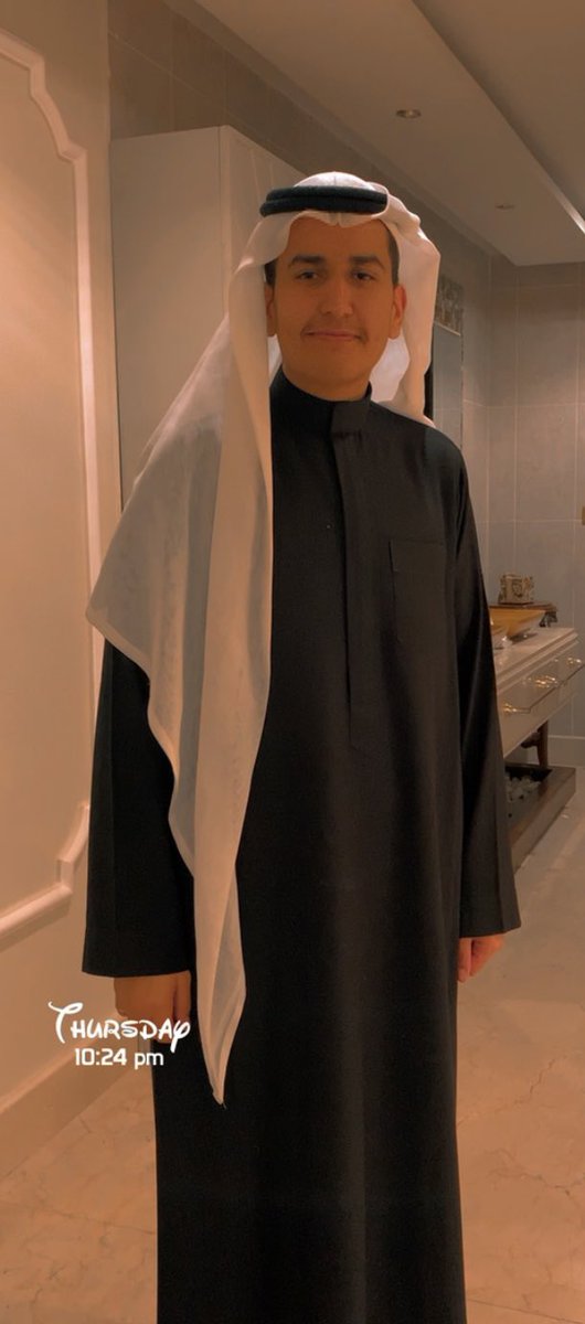 5neq5's tweet photo. الحمدلله اليوم تميت عامي الاول من عمليتي يا ربي لك الحمد والشكر حياتي تغيرت ١٨٠ درجه تغيرت نفسيا وشخصيا للافضل وهذا بفضل من ربي ❤️                  قبل العمليه ١٥٤ كيلو
بعد العمليه ٩١ كيلو الحمدلله
وهذي صور قبل وبعد عاد ما يحتاج اقول وين قبل ووين بعد #رابطة_المتكممين https://t.co/HpPurLWqZO