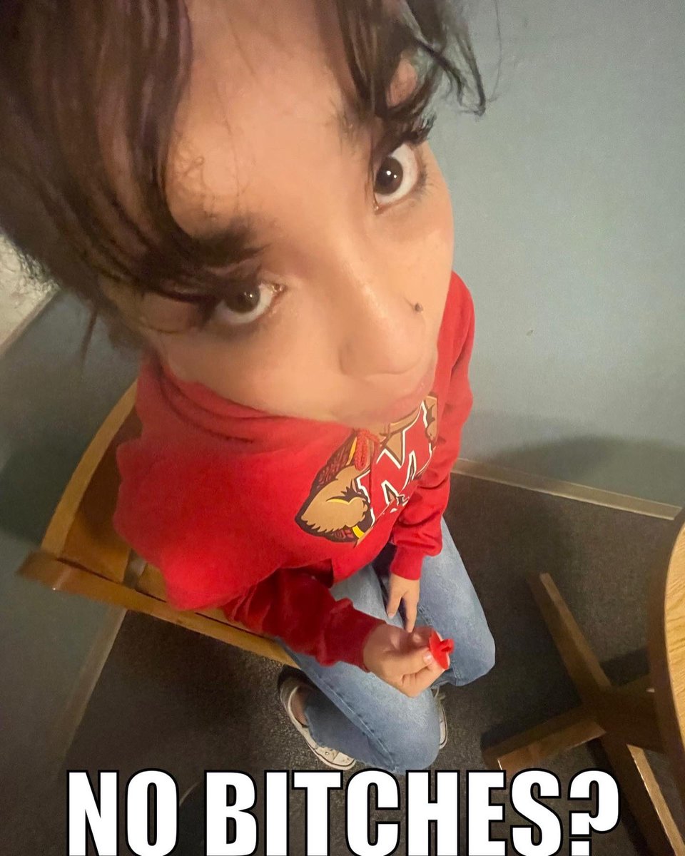 hystericsumd's tweet photo. Meet Kaelyn! @KaelynRoney 

Kaelyn (she/her) is a freshman government and politics major who’s been a Hysterics member since fall. She’s very funny and unapologetically allergic to dairy. Come see her debut TONIGHT at our 7:30pm show in ASY 3221! https://t.co/VqghqO3QOt