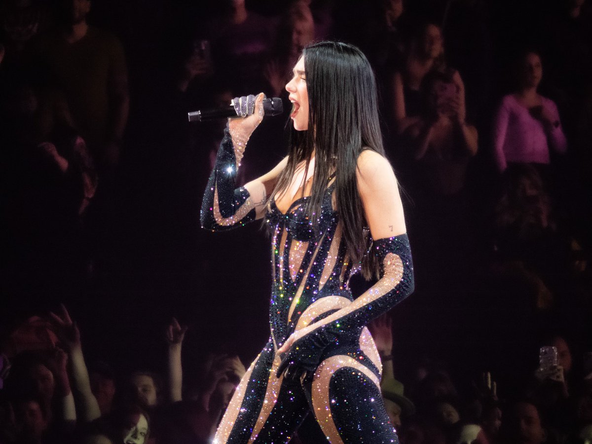 gosh you're stunning af