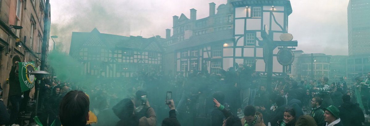 SCP____1906's tweet photo. Manchester é 🟢⚪ https://t.co/UW7Np73XHs