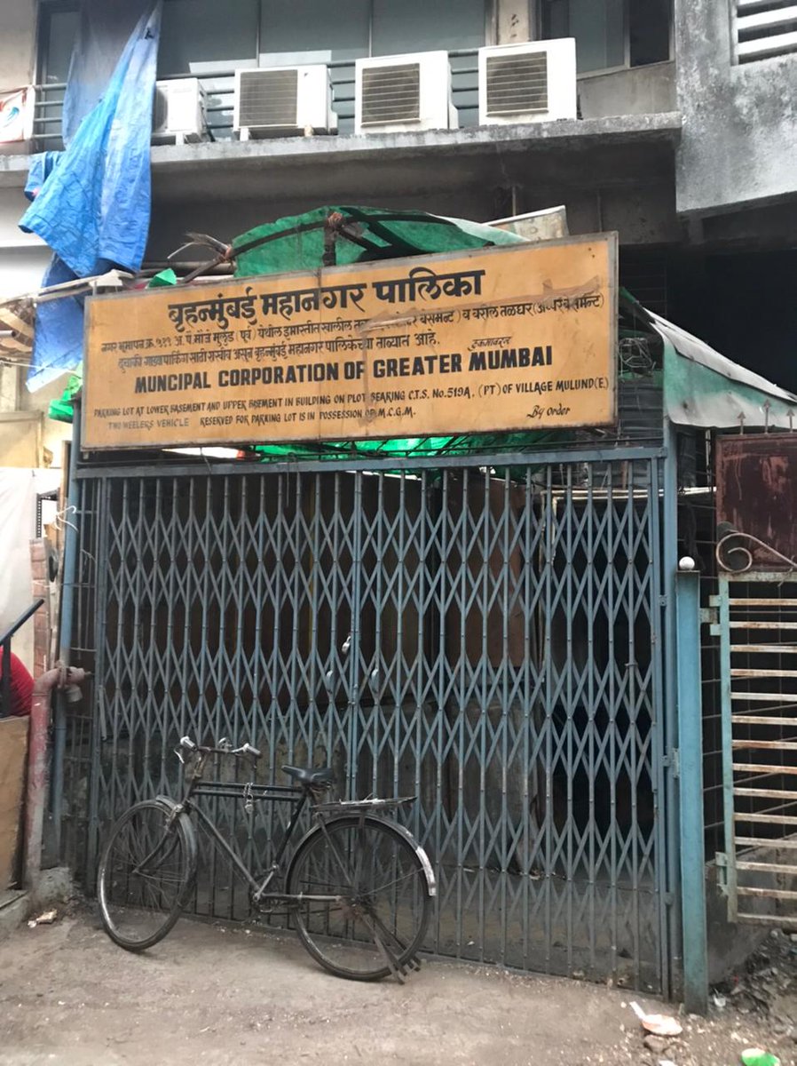 sourabhshinde's tweet photo. We the residents of kesarbaugh opposite Mulund station East are facing a grave problem due to the cars, bikes and auto rickshaw that are  parked illegally in our colony premises. https://t.co/egbqLxqmeL