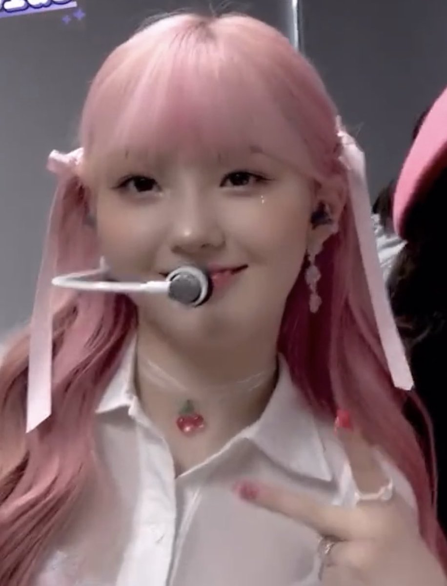 tiny chaehyun (@ktinychae) on Twitter photo 