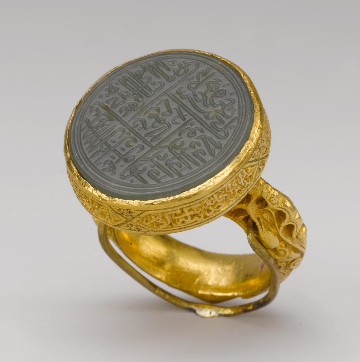 Мусульманская 15. Кольцо Сулеймана пророка. Перстень Metropolitan Museum Langobardic Byzantine Ring.