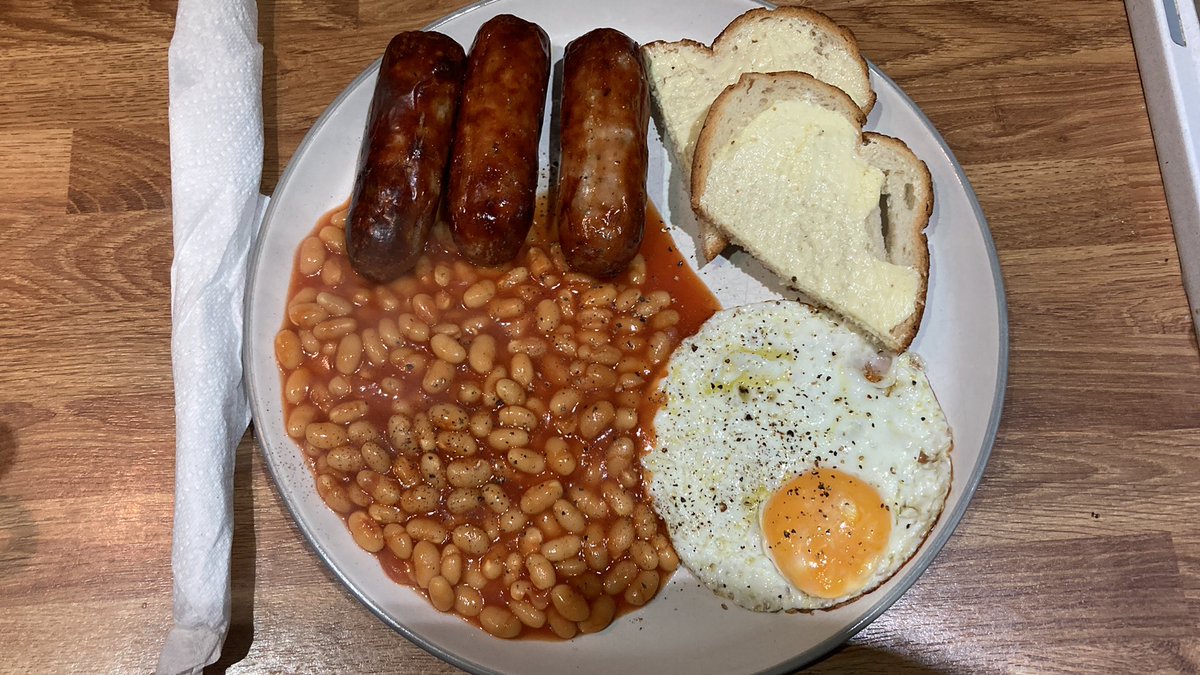 Sidthepainter's tweet photo. Dinner #1 made a ready to go (daughter). Not sure what me and the wife are having, as she’s not home from work yet.
#SidsCafe https://t.co/way3d0bOFJ