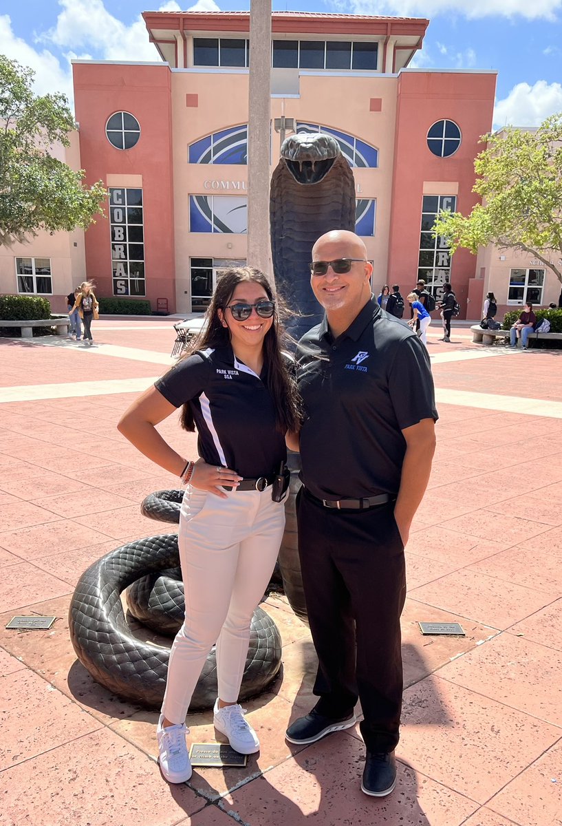 Vela_Ldrshp's tweet photo. Enjoyed teaching our Senior Class President about the daily duties of a principal today! #SeniorTakeover @pvcobrashs #Classof2022 https://t.co/bA8gI7gSFj