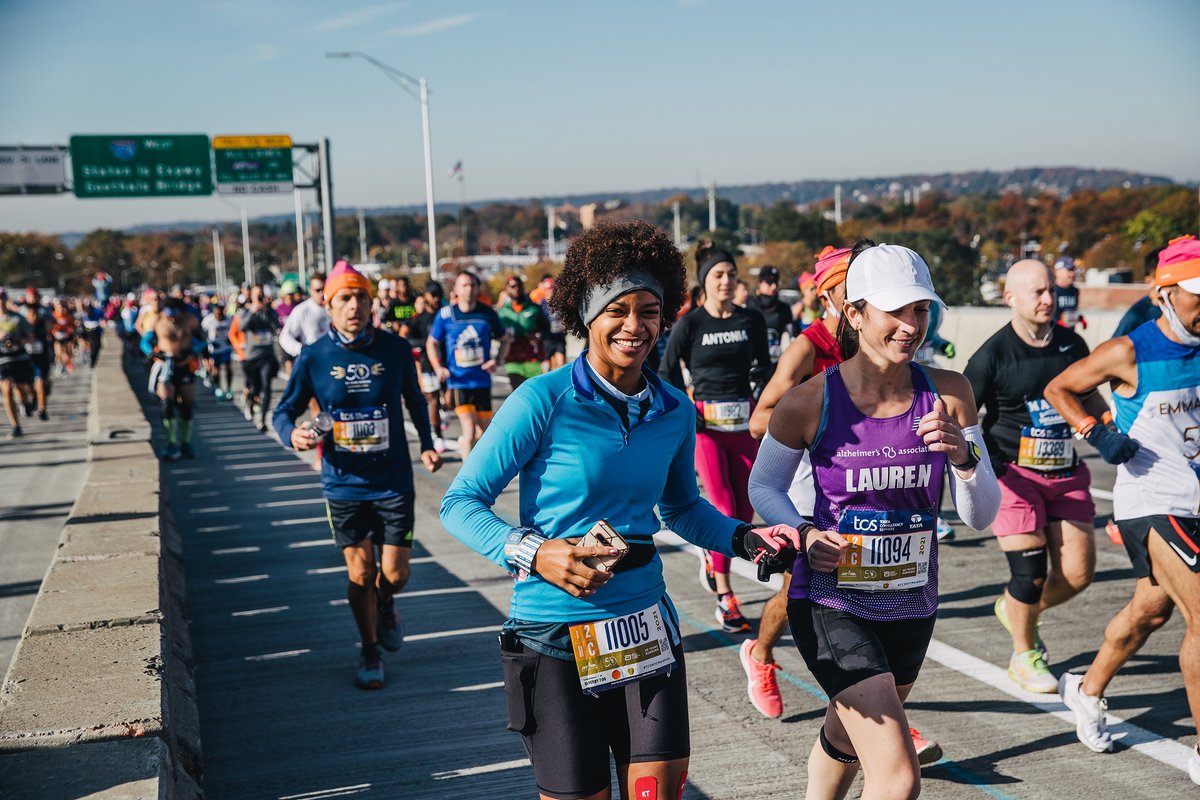 nycmarathon's tweet photo. It will inspire you. It will surprise you. It will move you. 
 
Your journey to the start line on Nov 6 begins today. Apply or claim your guaranteed entry for the 2022 #TCSNYCMarathon now through March 23: https://t.co/q3nlnyLLOY https://t.co/UVS6C5Gzu3