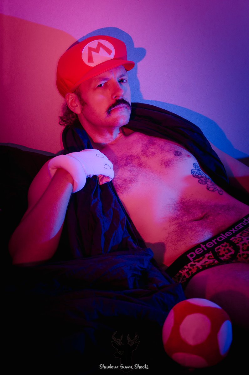 “Do your pipes need work Princess?" (Best Mario pickup line I can think of okay?) 

🍄⭐️ Happy Mario day! Enjoy this shoot with Sam to celebrate! Definitely an interesting first dude-dior shoot! 

Model: @victoryfist 

#mar10 #mar10day #mariobros #mariobroscosplay #dudedior