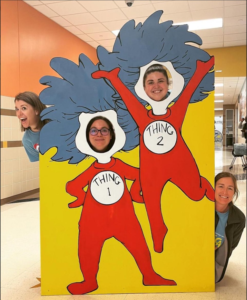 Kellerisd_HR's tweet photo. 🌟HR Campus Highlight🌟@RidgeviewKISD Co-Curr Team. The 4th-grade musical was a huge success. RES theatre teacher; "We are so thankful for our students, community, and staff for helping us make this "very large think" come to life. #KellerISDThePlaceToBe https://t.co/uPhss4GKym