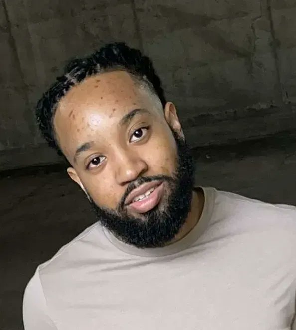 MSU-DOE Plant Research Laboratory (@msudoeplantlab) on Twitter photo Meet Aikaari Ryce, a new research technician in <a href="/BerkleyW6/">Berkley Walker</a>'s lab! He was introduced to the #MSUPRL when he took part in the virtual MSU REU internship program. He is interested in how the nutritional & medicinal value of plants corelates to the environments that they are grow in. Meet Aikaari Ryce, a new research technician in <a href="/BerkleyW6/">Berkley Walker</a>'s lab! He was introduced to the #MSUPRL when he took part in the virtual MSU REU internship program. He is interested in how the nutritional & medicinal value of plants corelates to the environments that they are grow in.