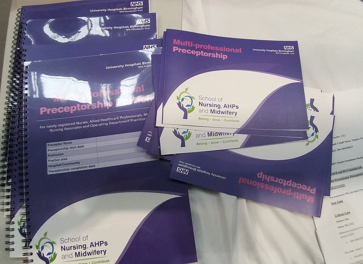 UHB_SoN's tweet photo. We were delighted to chat with everyone who visited #stand44 today @nec_birmingham @NursingJobsFair 
Thank you for stopping by 🙂 
#Birmingham 
#uhbtrust 
#nursing 
#kind #bold #connect https://t.co/zqXc1cr0wT