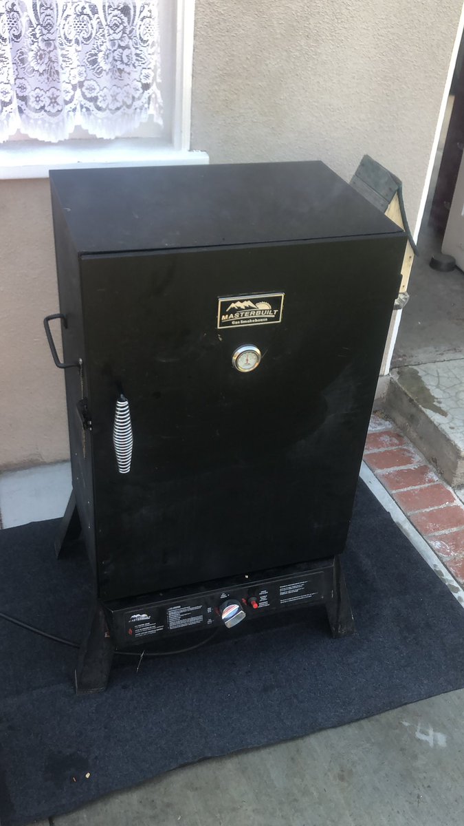 redwolf_jerky's tweet photo. Our weapon of choice for the day! Got a 9 lb brisket flat on the smoker today #pastrami #masterbuilt https://t.co/JLVa7S7nEZ