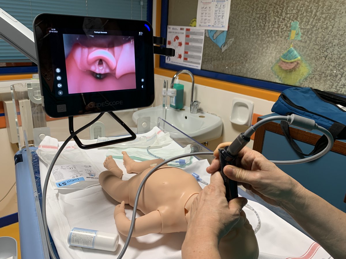 PecoraNera1's tweet photo. Donato dalla @GridironSpa di #Mareno un videolaringoscopio alla terapia intensiva neonatale di #Treviso
https://t.co/wBox3PzPqq https://t.co/ZYRaZC3Z5w