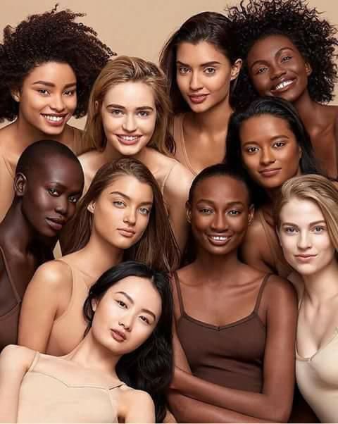 sonalyyy23's tweet photo. “Beauty lifts my mood up. So I look in the mirror quite often.”#bysagacioussayings #EveryGirlMatters
#InternationalWomensDay2022 https://t.co/Ayphn8yH7U
