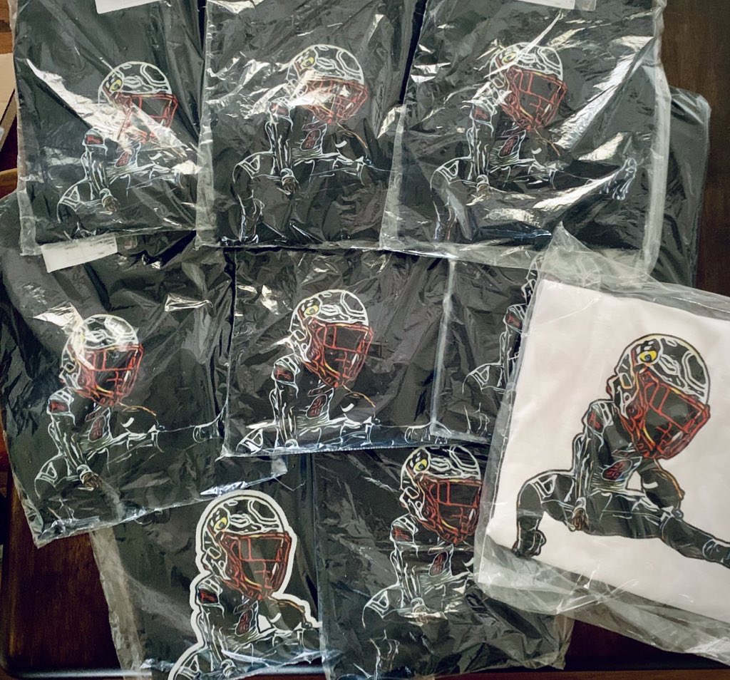 L1C4TheArts's tweet photo. ☄️🏀 FREE SHIRT TIME🏀☄️

Guess the total combined points in tonight’s game and RETWEET this post.

If you guess correct you win!!
Winners pay shipping.

#louisville #ville #basketball #502 #localart #supportlocal #support502 #seniorday #beatuva #louisvilleart https://t.co/TiX0QfKxLQ
