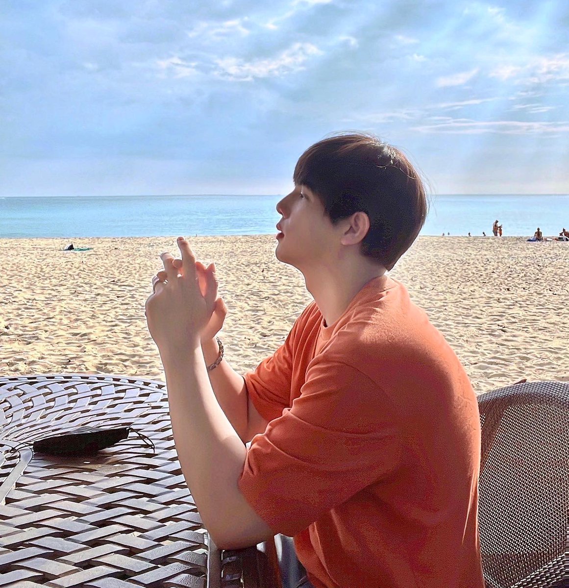 ARITHATCNX's tweet photo. ทะเล้ 🌴 https://t.co/NOpKrXPcky