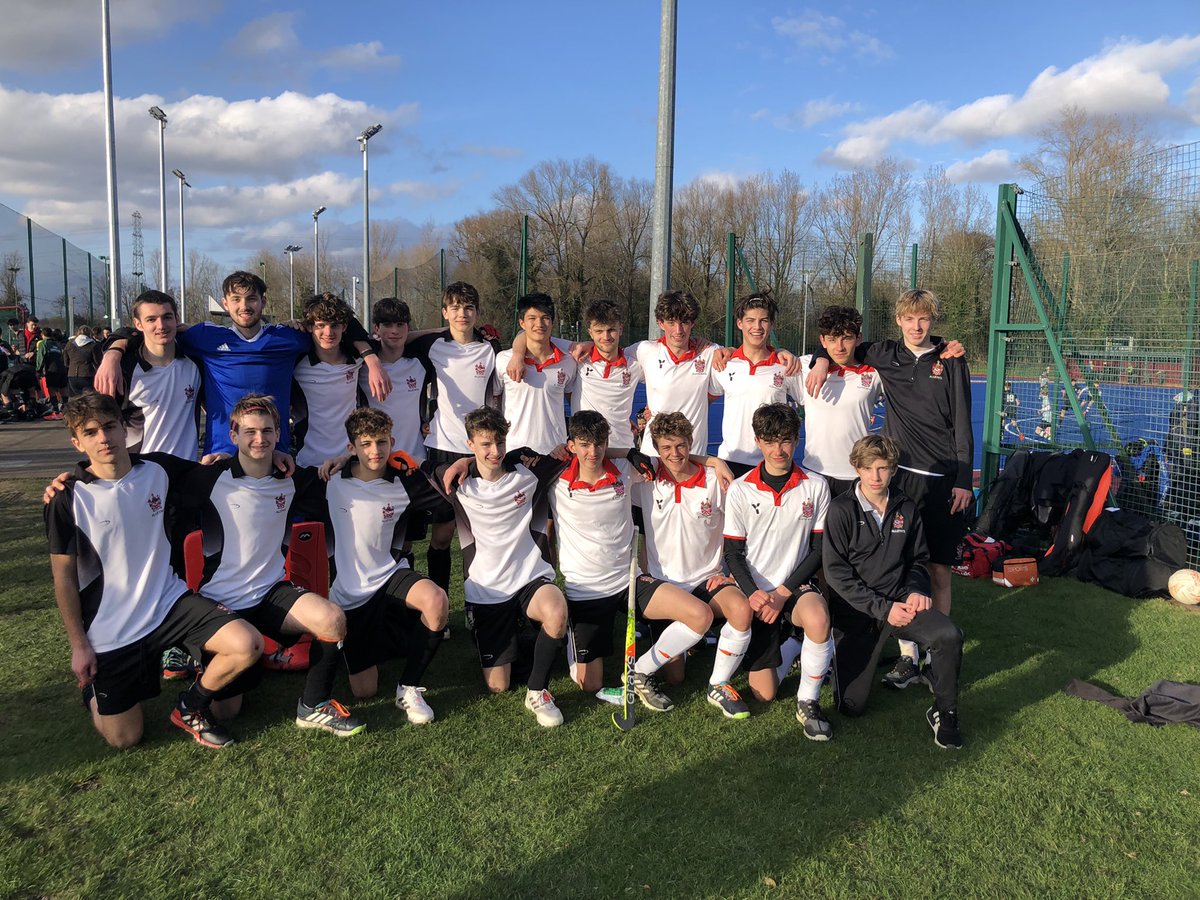 Thanks <a href="/sgweybridge/">St George's Weybridge</a> 4 hosting the Sixes Hockey.Well done 2 our two @Alleyns_School teams. And a close battle in pool D, an undefeated pool performance by us just not enough to make the S-F.<a href="/sgweybridge/">St George's Weybridge</a> &amp; @Alleyns_School finishing level on 17points but narrowly finished runners up