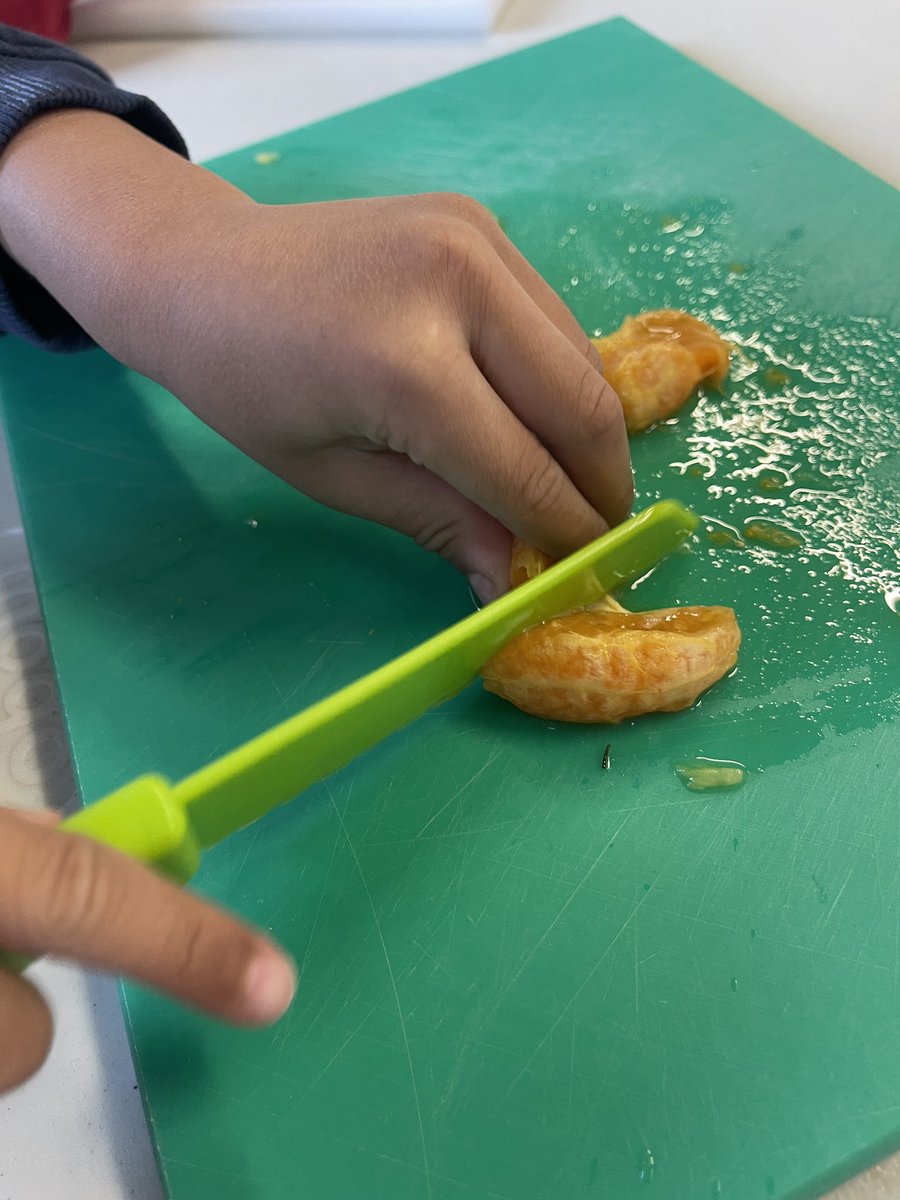KitchenTeaching's tweet image. Nursery children have been practicing their chopping skills, they made a fruit salad.