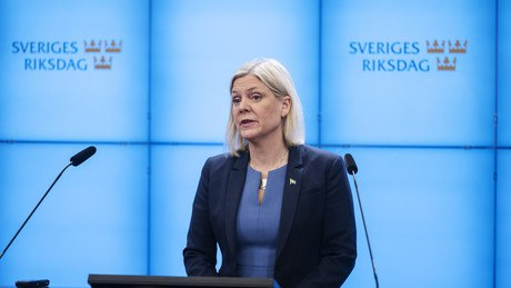 Verhandlungen über den Beitritt Schwedens zur NATO werden zur weiteren Destabilisierung in der Region führen. Dies erklärte die schwedische Ministerpräsidentin. Zuvor hatte der schwedische Oppositionsführer vorgeschlagen, den Beitritt Schwedens zur NATO zu unterstützen.
