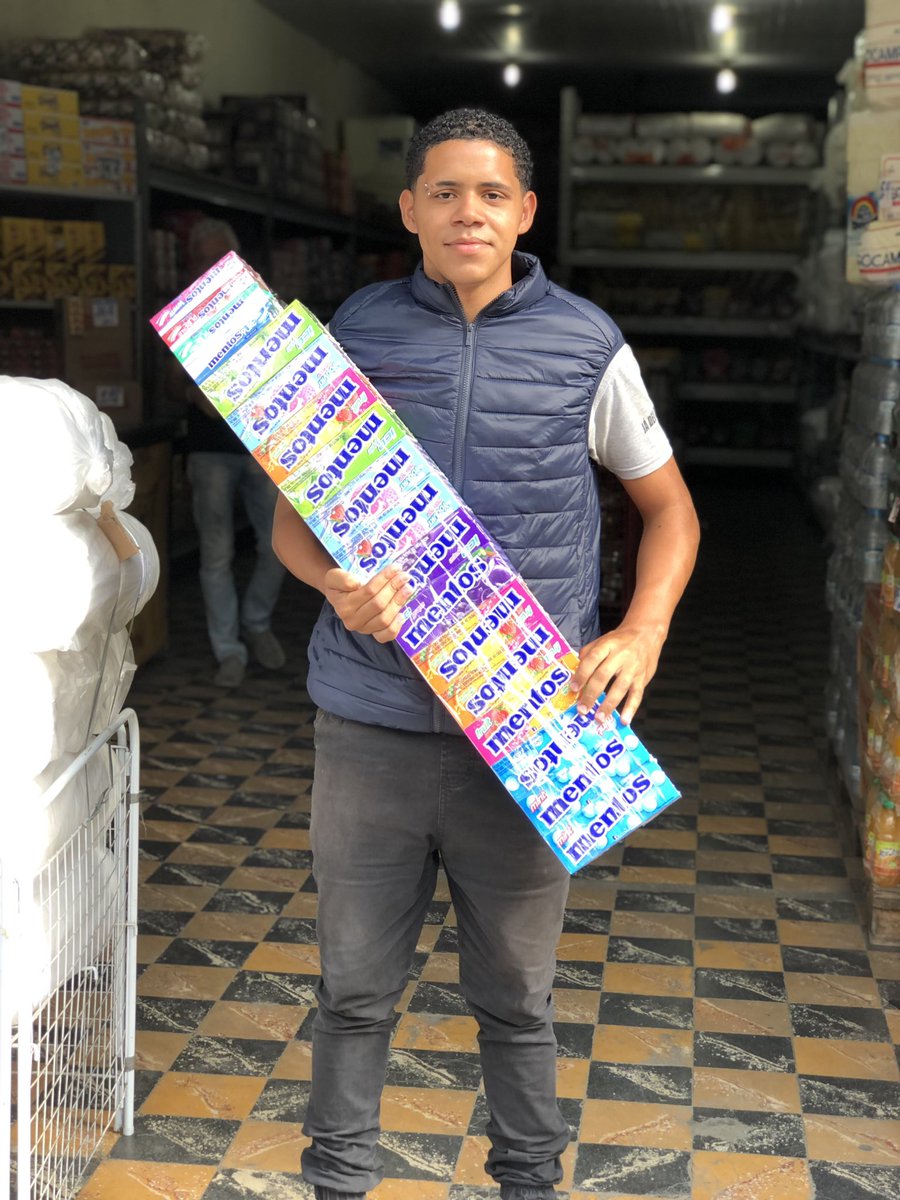 MentosVitor's tweet photo. Desista não mano, alguém deve está se inspirando em você. https://t.co/yBEG6e67hG