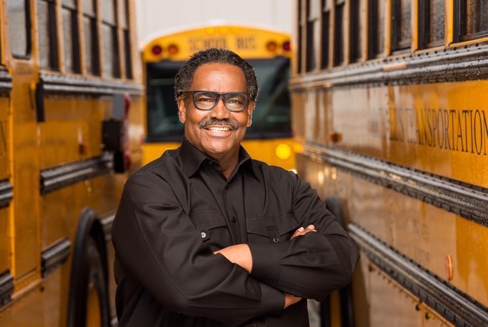 RU_SMLR's tweet photo. Michael E. Brown flipped his bus company to an #ESOP in 2009. @TaharkaBros Ice Cream became a #workercoop in 2020. Today we're launching a free program to help even more #BIPOC businesses transition to  #employeeownership. Via @WK_Kellogg_Fdn.

Details ⬇️

https://t.co/Flc267WLQB https://t.co/2FJjIg49Gz
