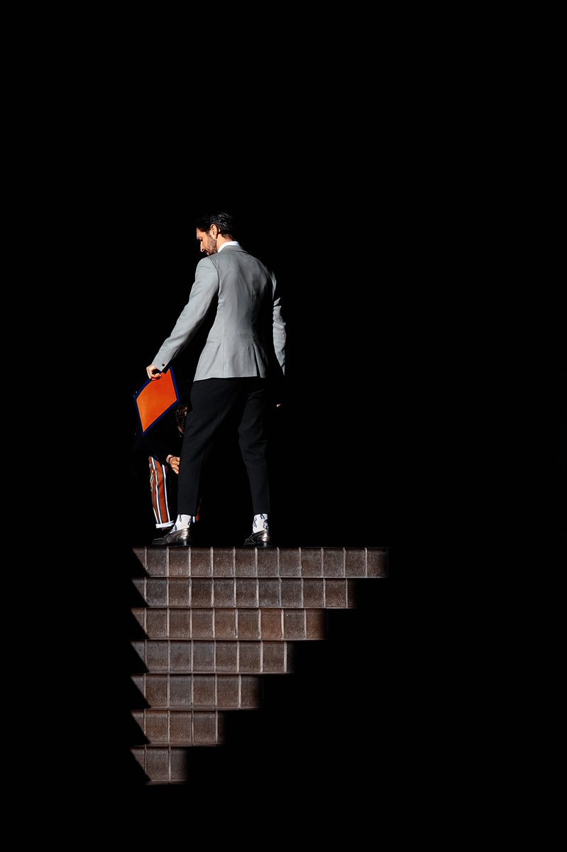 London, Barbican Centre
March 2022

‘Graduation Photoshoot’

#fujifilm #streetphotography #london #barbican #xh1