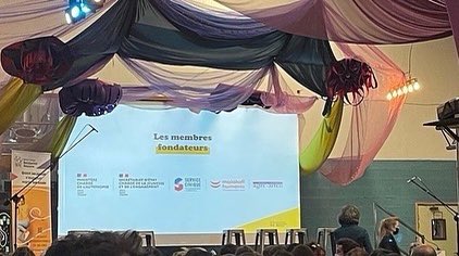 We change tweet media