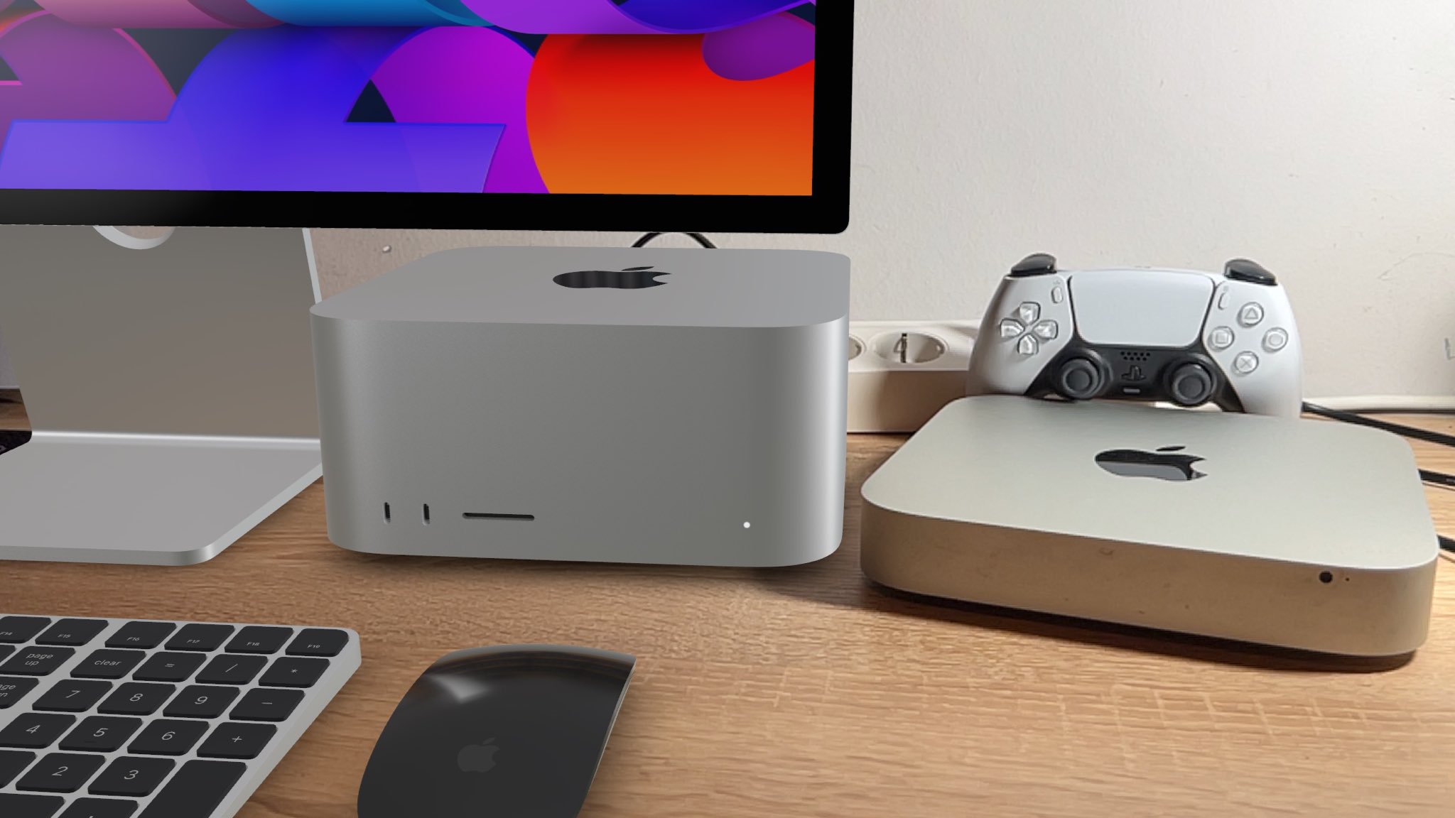 9TechEleven on X: Mac Studio vs Mac mini size difference. Front IO is  highly appreciated. Also the dual tone B&W Magic Keyboard and Magic  Mouse look really nice. What do you think? #