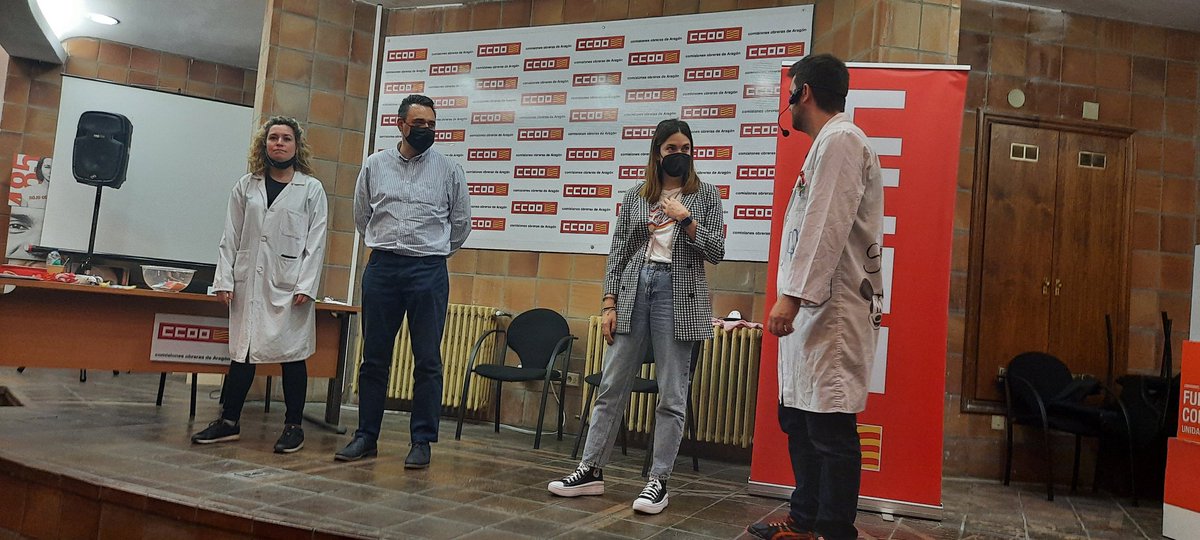 CCOOAragon's tweet photo. Hoy en el sindicato hemos disfrutado de un buen rato de risas, eso sí reivindicativas de la igualdad y contra los machismos cotidianos, esos que tod@s hacemos o normalizados sin darnos cuenta. Gracias Lucía Sánchez y Manuel Durán artistaz@s de #TeatroImpro https://t.co/xMX3DCTChS