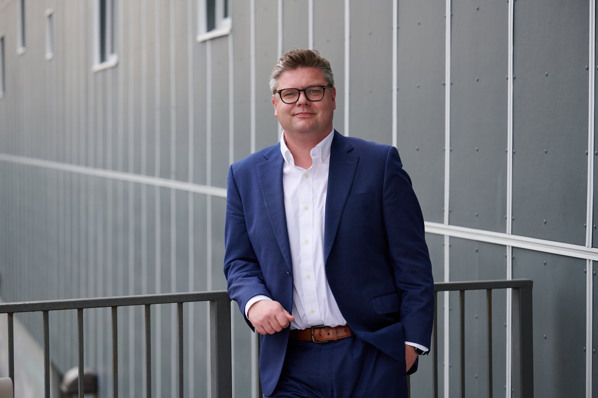 Proud to see our VP of BASIS Independent Schools, Toby Walker, offering advice in <a href="/usnews/">U.S. News & World Report</a> on how to do an elevator pitch. It's timely as our Gr. 8-10 students explore summer internship opportunities &amp; are planning their path through high school and beyond. hubs.li/Q015HFKv0