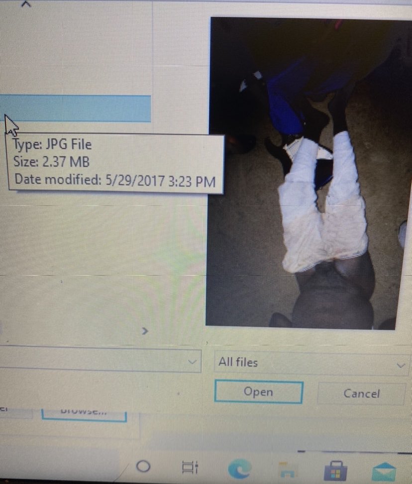 JusticeforPaul7's tweet photo. On the incident report the police stated that he forced my father’s door down( without a warrant) If the police force the door down, how could piece of the door be up under my father’s body if he was already dead when the police knocked the door down? There’s no way. https://t.co/rWh8FDGzcx