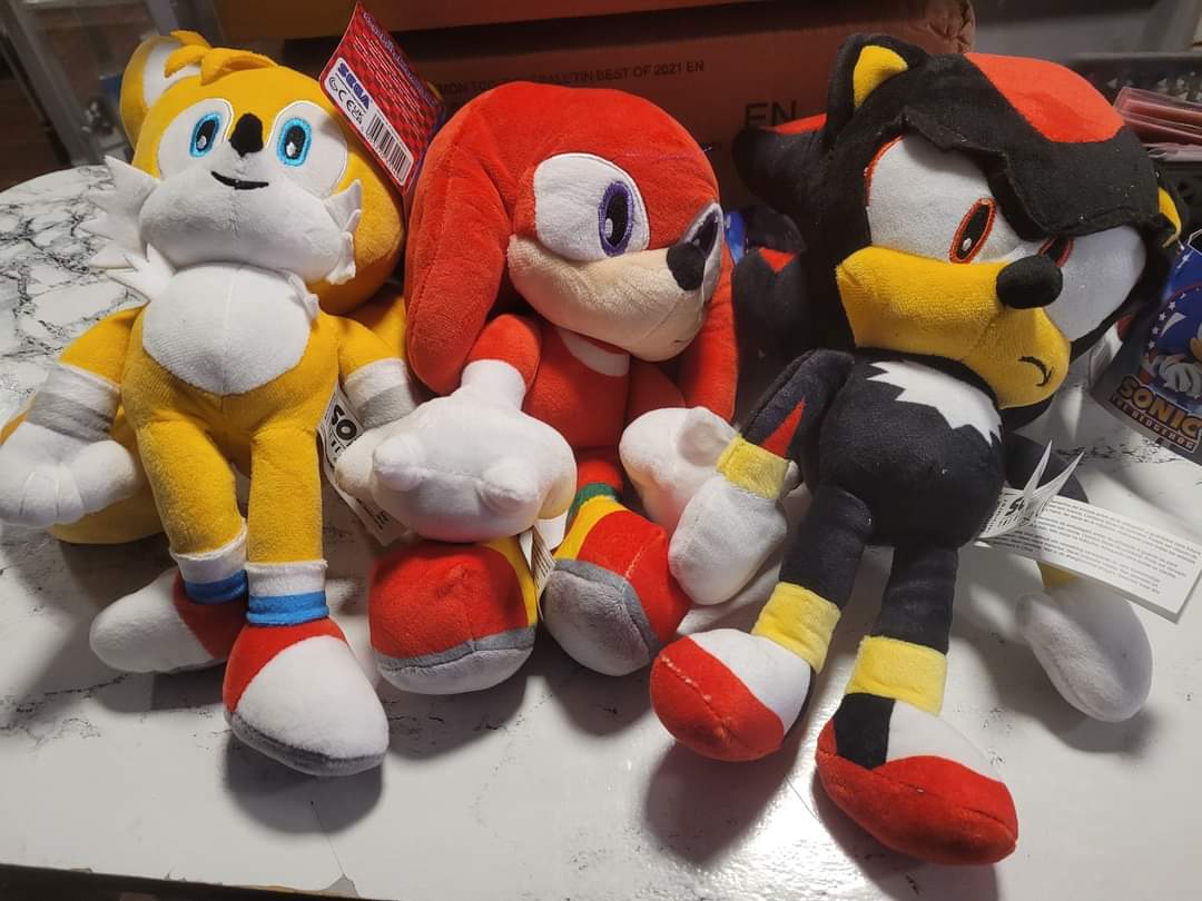cosmicrebelscon's tweet photo. The Retro Gaming Store Plus will be attending the con. Anthony and Laura Dobbs will have loads of retro gaming goodness on display including consoles to play at. Make sure to check out their table.
https://t.co/aRvKmEVbCr https://t.co/kBGQK6JDXG