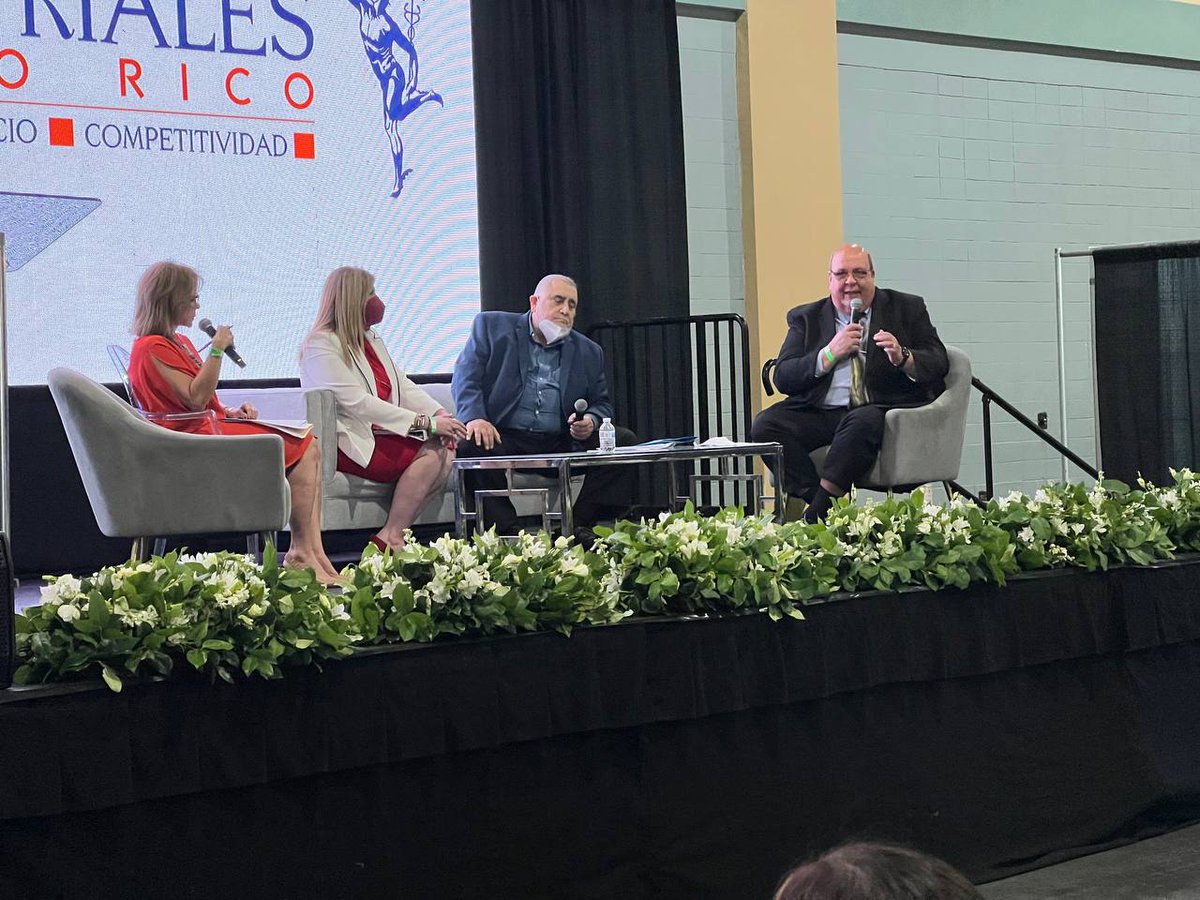 ASGPUERTORICO's tweet photo. #ASGInforma | Como política pública el Gobierno de PR busca respaldar el crecimiento, desarrollo y fortalecimiento de la industria puertorriqueña con la misión de maximizar la creación de empleos en la Isla. Agradecemos a Industriales de Puerto Rico su participación en #PRCompra. https://t.co/6Gbvh57r12