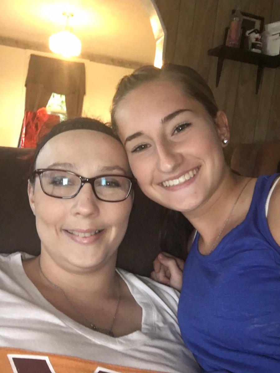 HannahShuff's tweet photo. My favorite healthcare worker @wvudavis #WVUDayofGiving https://t.co/oWJ2mCxlKw