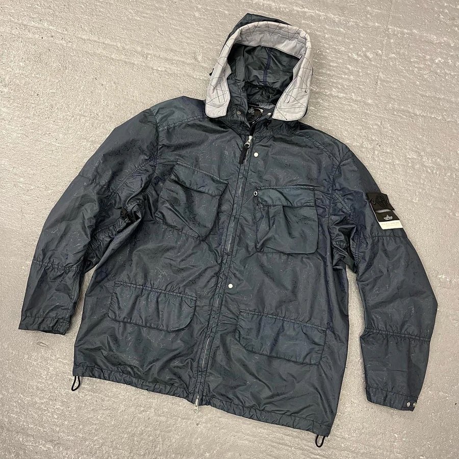 Stone Island spuds Watro jacket size Large was £850 now £500

junx-clothing.com/products/stone…