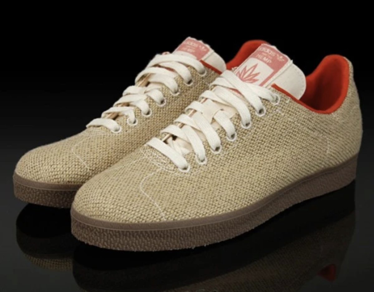 cannabishub's tweet photo. Adidas sneakers 👟 made out of hemp? 😎 https://t.co/i4HMfILFhU