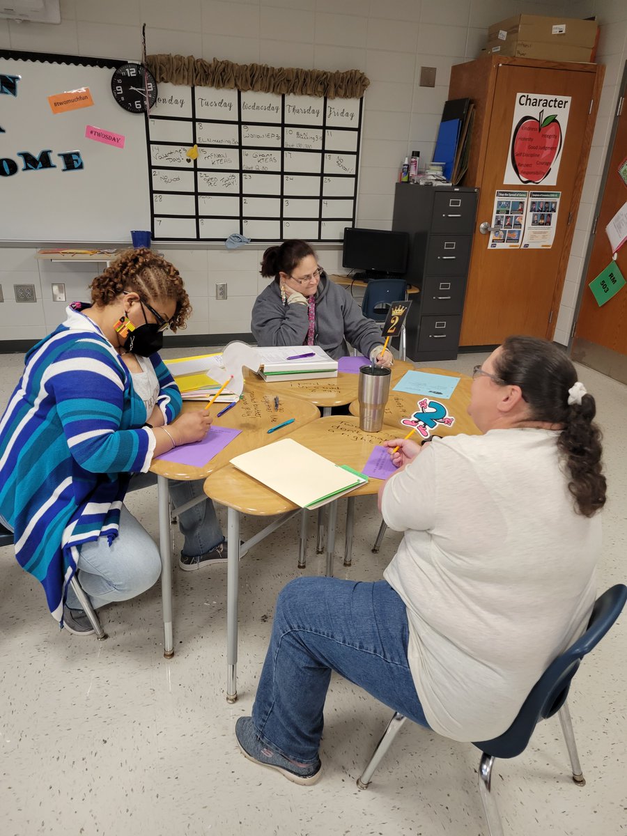 MrsJacksonSEC's tweet photo. We are thankful for our teachers! Thank you for all you do to make sure our children succeed!! #ECW2022 #AllKidsMatter @DebraWingate @LongCoSchools https://t.co/KvsXFgH6W9