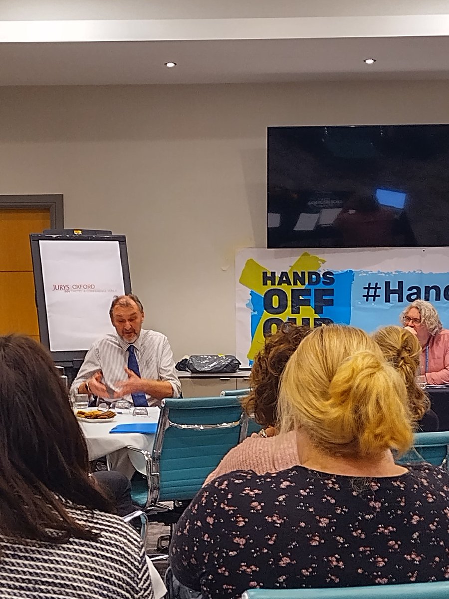 SouthEastNEU's tweet photo. Parents and audience now having their questions answered by @cyclingkev a real opportunity to hear all sides of the dispute #HandsOffTPS #Oxford #GDST https://t.co/rhCC8rPVeL