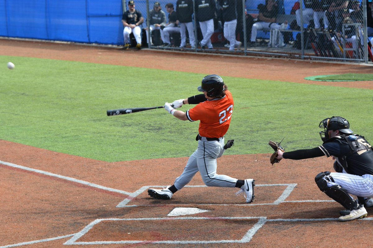 You are looking at the <a href="/NCBWA/">NCBWA</a> Division III National Hitter of the Week!
<a href="/blake_bean_/">Blake Bean</a> becomes only the second Kalamazoo player to win the national award, and the first hitter to ever do so.
👀🔥🐝⚾️
<a href="/d3baseball/">D3baseball</a> <a href="/D3BaseballPod/">The Podcast About D3 Baseball</a> <a href="/MIAA1888/">#D3MIAA Sports</a>