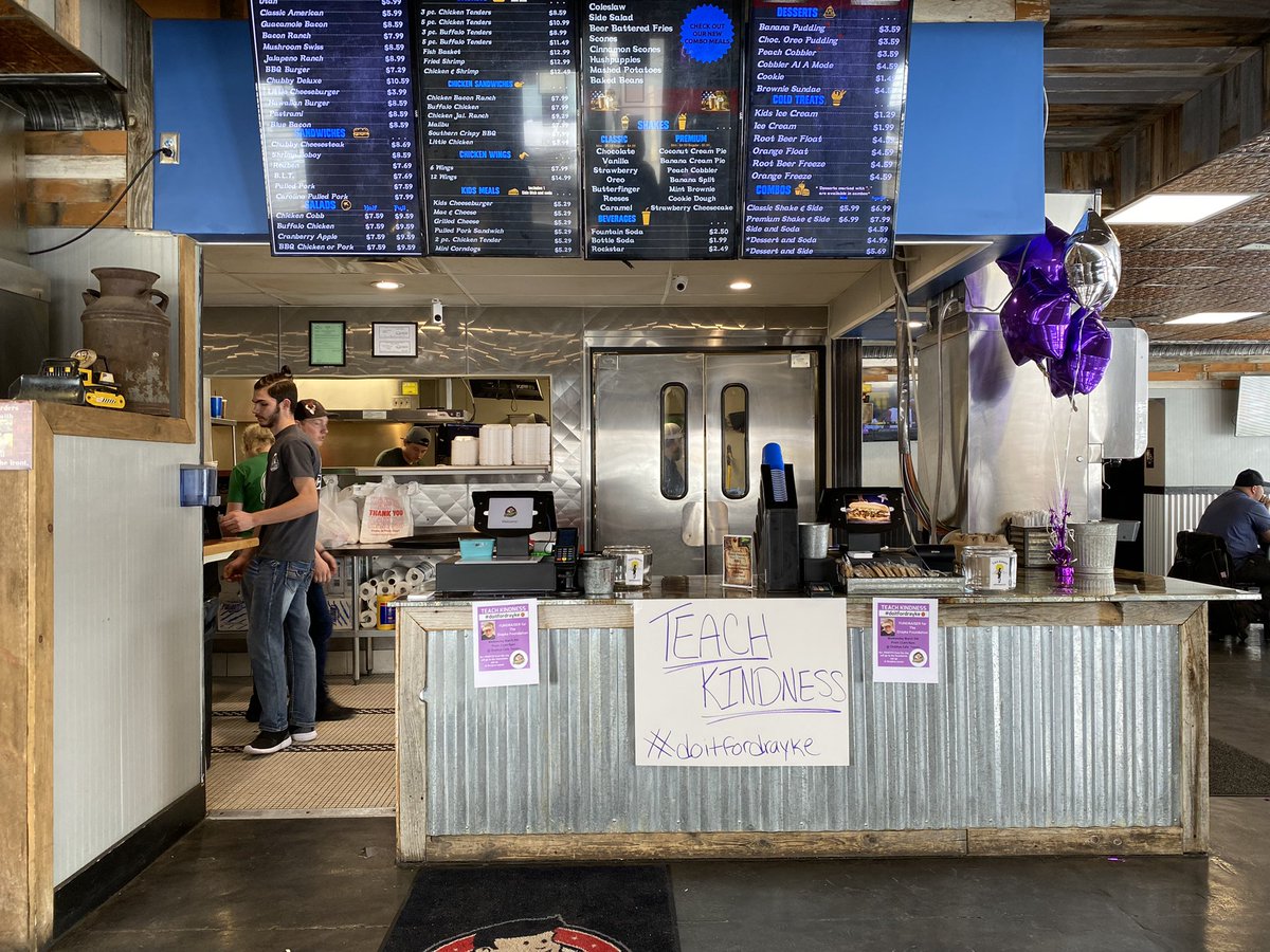 JennaBreeTV's tweet photo. Chubby’s Cafe in Tooele is raising money for #doitfordrayke today from 11am to 9pm 💜 @fox13 https://t.co/u99L39KzRb