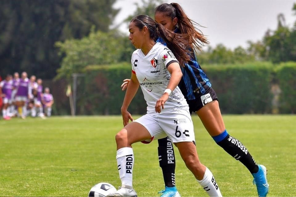 A falta de confirmación oficial de la <a href="/LigaBBVAFemenil/">LigaBBVAFemenil</a> y con base a los sucesos acontecidos el pasado sábado: el duelo entre <a href="/AtlasFCFemenil/">Atlas FC Femenil</a> y <a href="/GallosFemenil/">Querétaro Femenil 🐓</a> quedaría suspendido hasta nuevo aviso al no ofrecer las garantías de seguridad necesarias, 

#LaFielFemenil
🟥⬛️